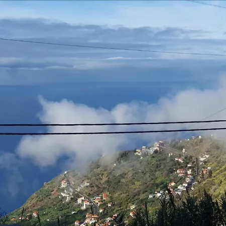Villa Casa Avos & Netas, Fantastic View, Near The Nature! Arco da Calheta